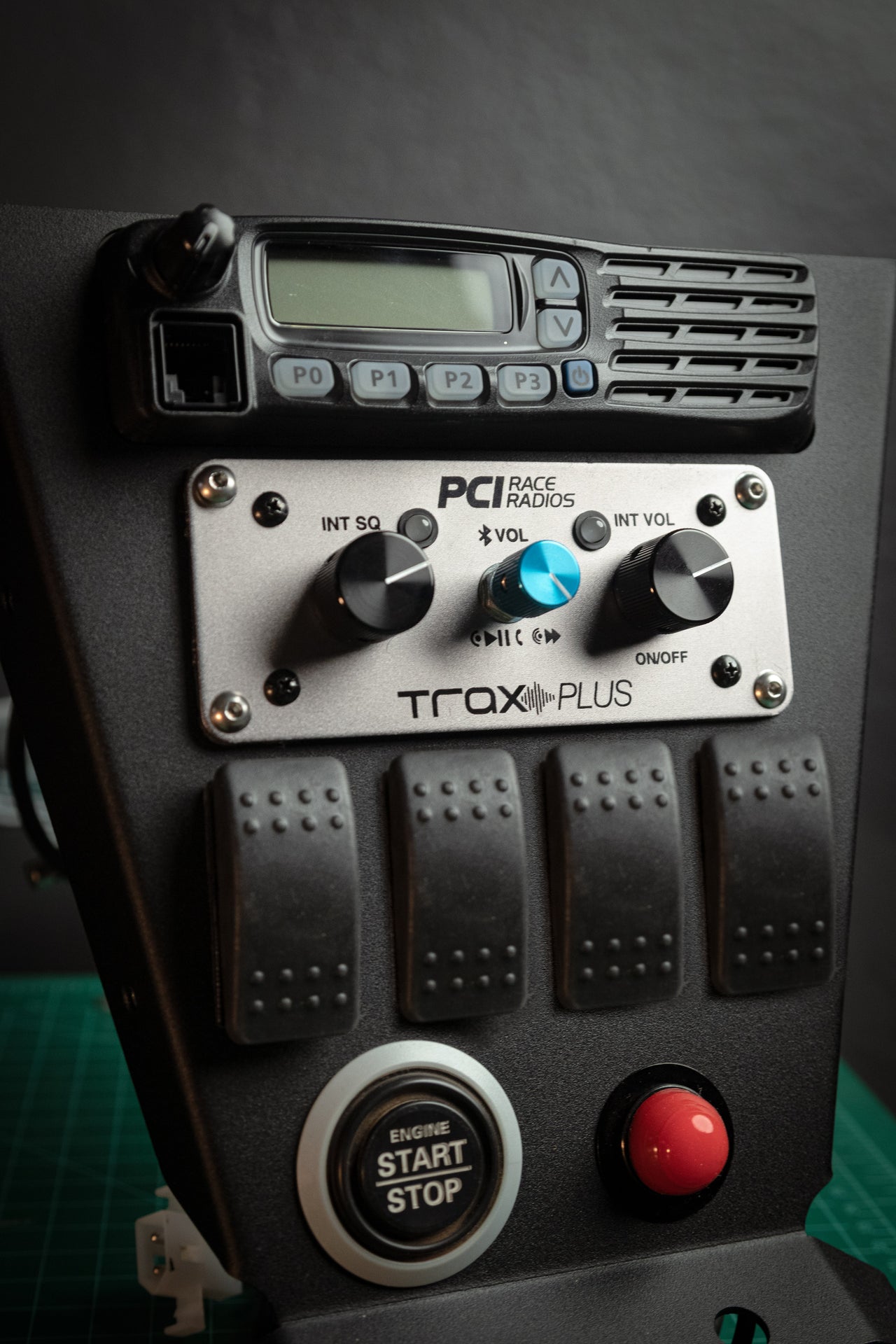 Universal PCI / iCom Radio + 4-Switch Mount